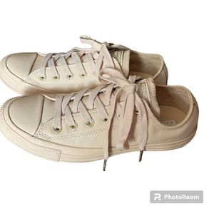 Tan all leather Converse All Star chuck taylors